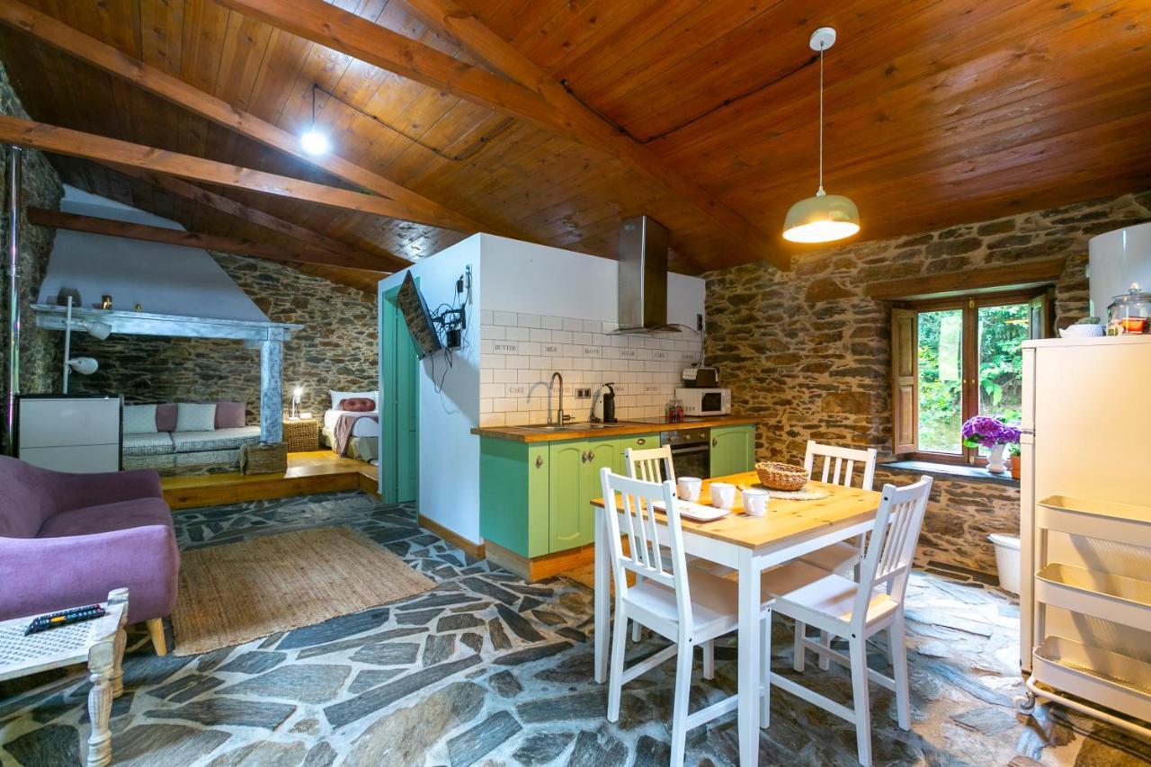 Casas Del Molino - Muinos Do Mainzoso Turismo Rural Paderne Bagian luar foto