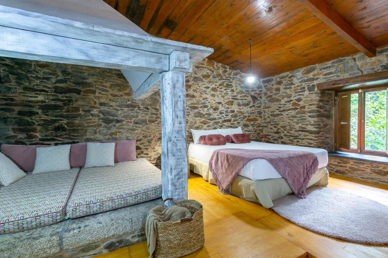 Casas Del Molino - Muinos Do Mainzoso Turismo Rural Paderne Bagian luar foto